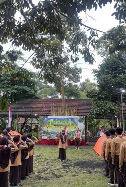 SMP Namira Gelar PERSAMI di Tiris Adventure, Bangun Karakter Disiplin dan Kemandirian Siswa