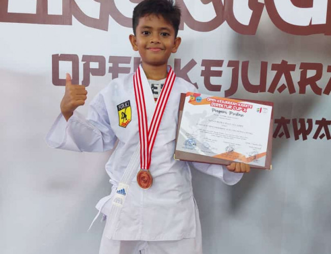 Natan Sukses Raih Juara III Kumite Ekshibisi Pra Pemula pada Direktur Cup-X 2022