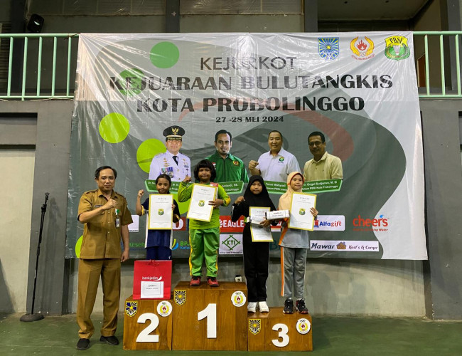 Dua Siswi SDN Sukabumi 2 Berhasil Raih Juara di Kejurkot PBSI Kota Probolinggo 2024