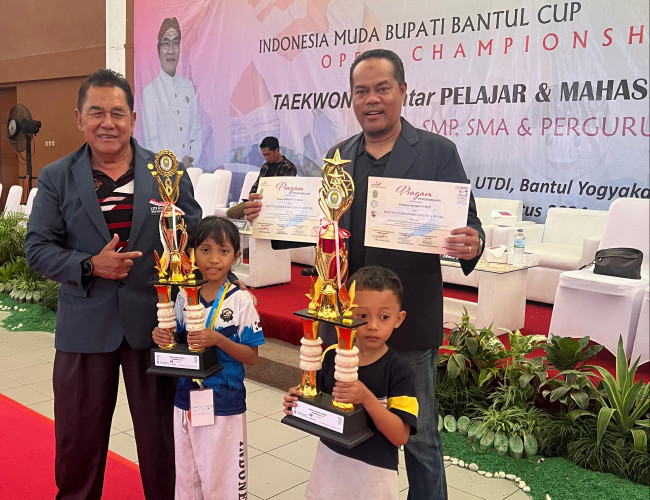 Hebat, Manun Raih Emas Dalam Indonesia Muda Bupati Bantul Cup Open Championship Antar Pelajar & Mahasiswa 2024